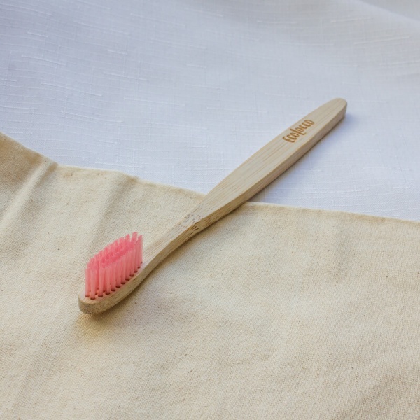 Lososová bambusová zubná kefka – Jemná