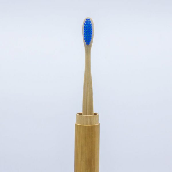 Modrá bambusová zubná kefka – jemná
