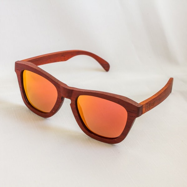 Bambusové slnečné okuliare s polarizačnými sklami "Maroon"