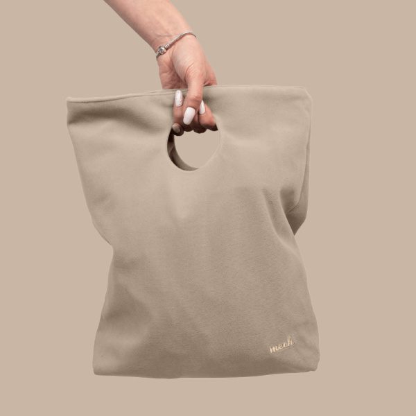 kologická taška vyrobená na Slovensku, ktorú môžete použiť nielen na darčeky :) Vezmete si v nej jedlo do práce, drobnosti na výlet alebo ju využite ako dámsku tašku na notebook, či pánsku tašku na doklady.